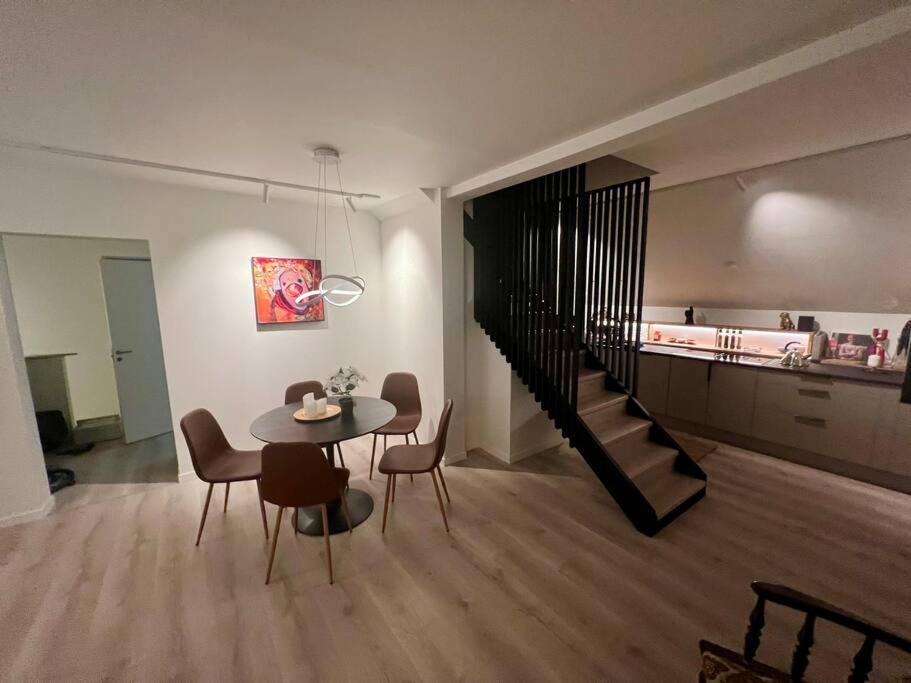 I Hjertet Av Nordens Paris. Apartamento Tromsø Exterior foto